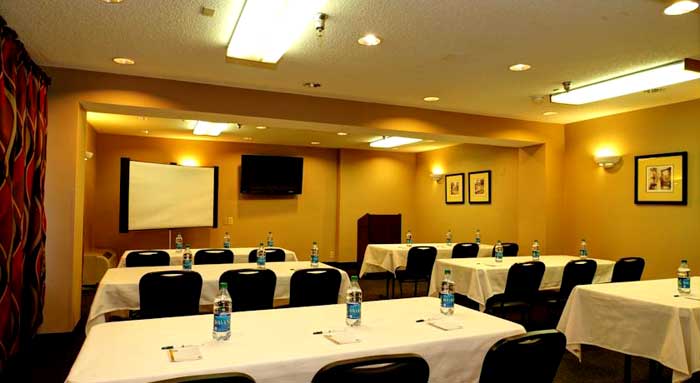 Durham Inn And Suites Duke University Durham North Carolina