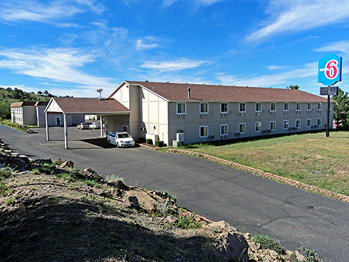 Affordable Accommodations Lodging Budget Cheap Pet Friendly * Motel 6 Silver City Business Family Travelers Clean Lodging