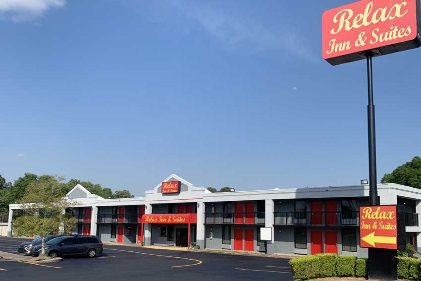 Clean Comfortable Rooms Lodging Hospitality Hotels Motels Budget Affordable Relax Inn Econo Lodge Dublin Georgia