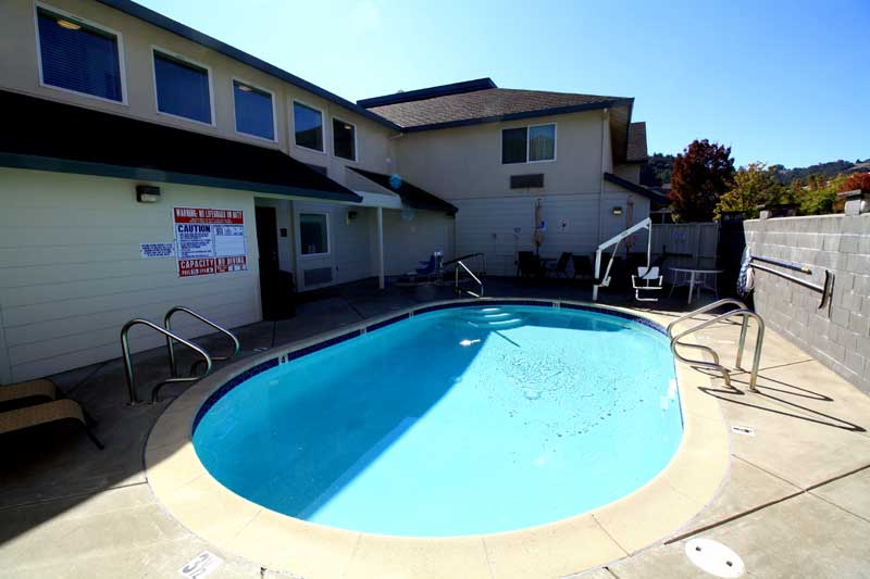 Fitness Center Pool Hotels Motels in Cloverdale California Super 8