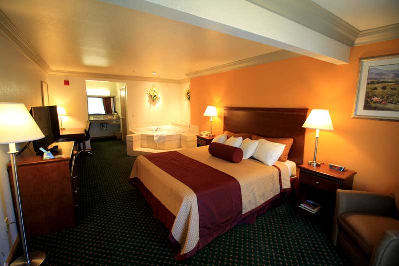 Discount Affordable Lodging Hotels Motels Accommodations Cheap Budget Lodging Former Best Western Wine Country Inn and Suites Citrus Festical Cloverdale California