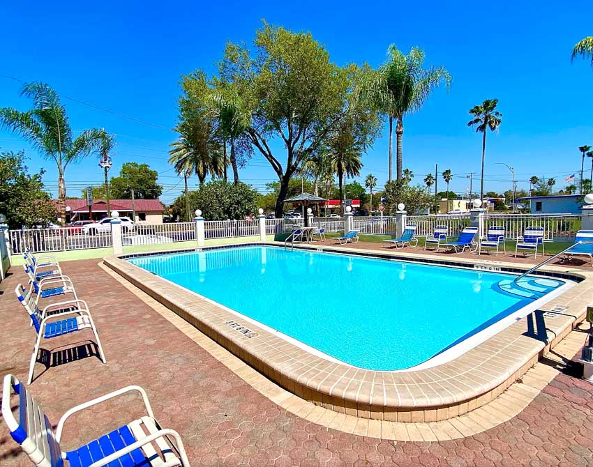Swimming Pool Budget Hotel Lodging Gulf Way Inn Clearwater